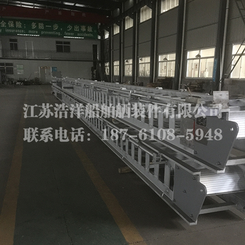 淺談船用舷梯絞車(chē)的保養(yǎng)注意點(diǎn)